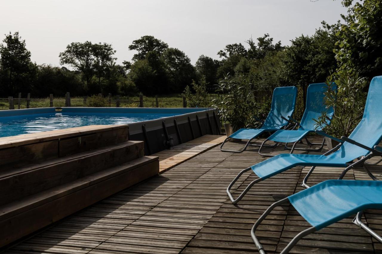 Le Moulin Des Forges Hotell Sainte-Suzanne  Eksteriør bilde